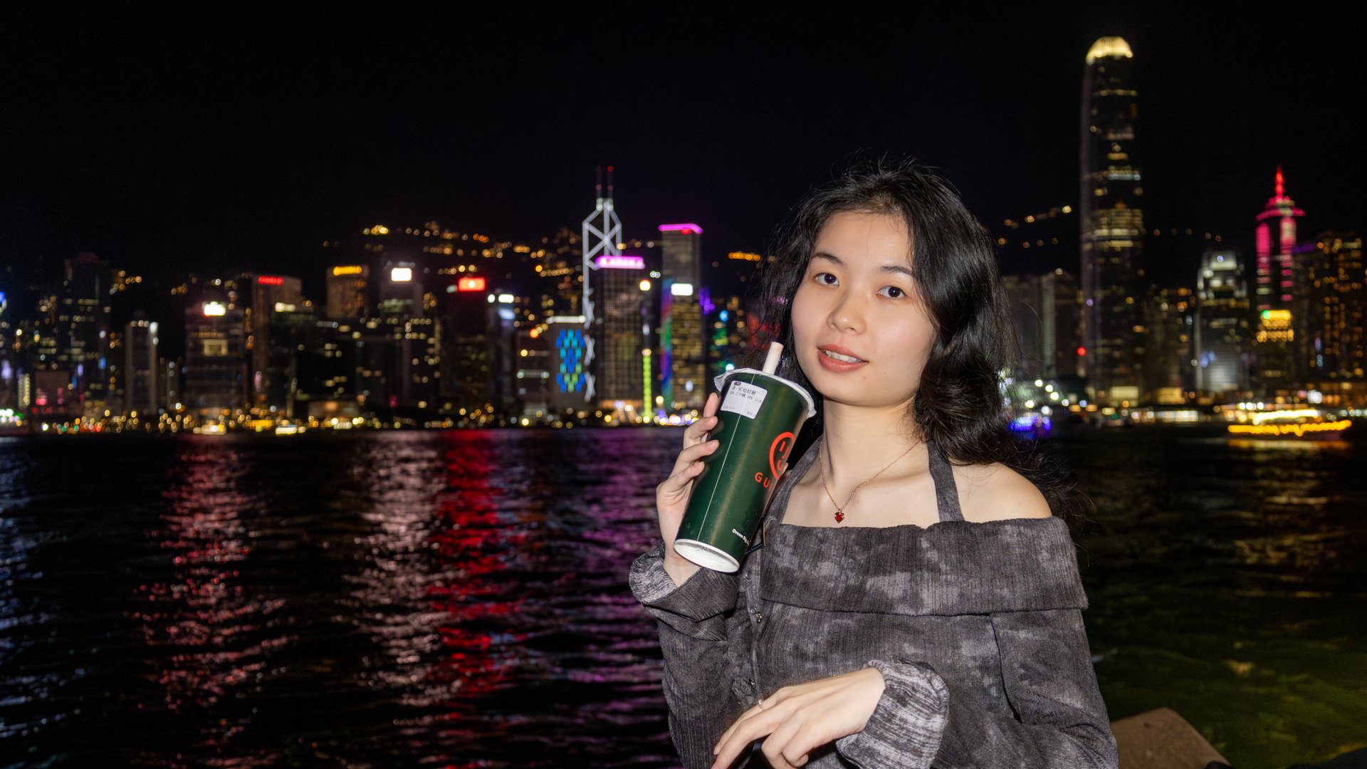 香港